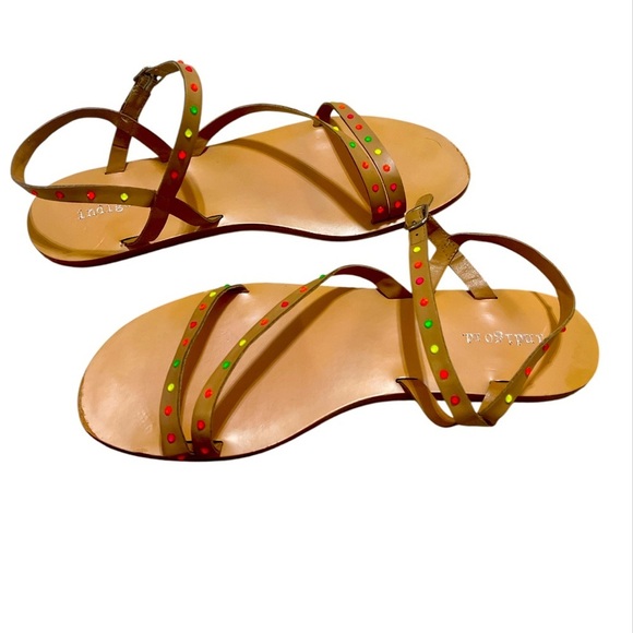 Tan and Red Sandals with Minimalist Design - Picture 3 of 5